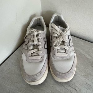 New Balance 300 Sneaker